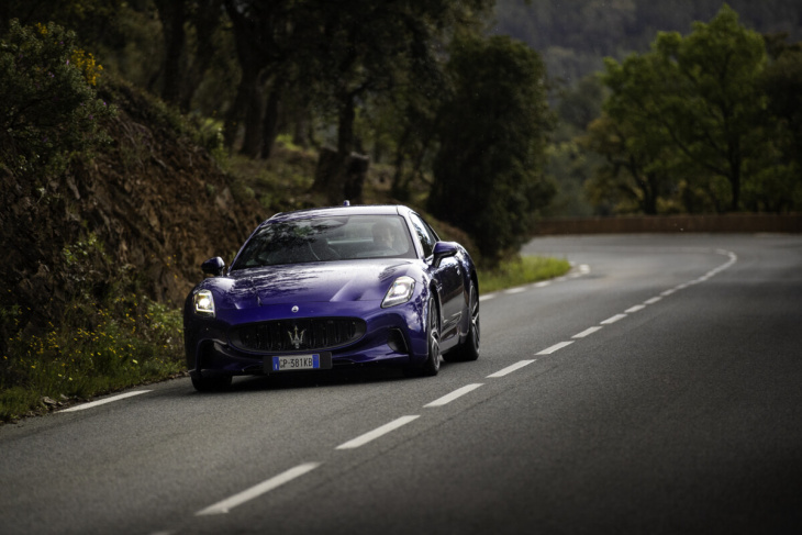 android, on a essayé la maserati granturismo folgore : sans doute l’une des voitures électriques les plus désirables du marché