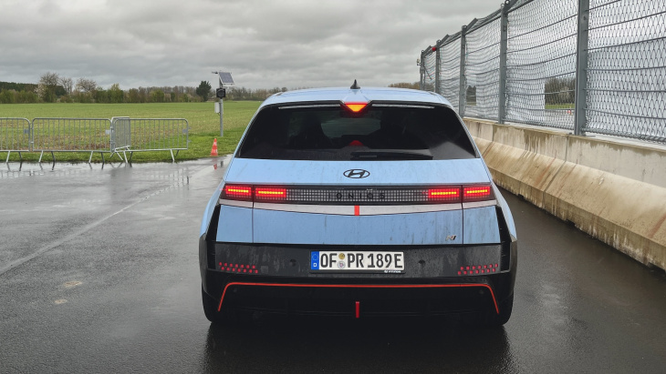 essai hyundai ioniq 5 n : elle simule, et alors ?