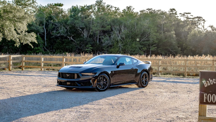 Le patron de Ford reconnaît que la Mustang doit perdre du poids