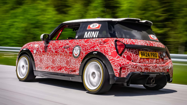 mini, le nouvelle mini jcw va courir aux 24 heures du nürburgring (mais pas en électrique)