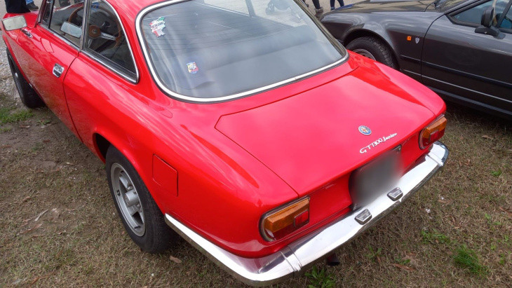 gt 1300 junior, une splendide alfa romeo née en 1966 : les photos