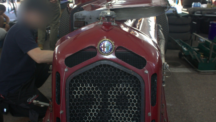 91 ans après, le moteur de cette alfa romeo rugit toujours : les photos