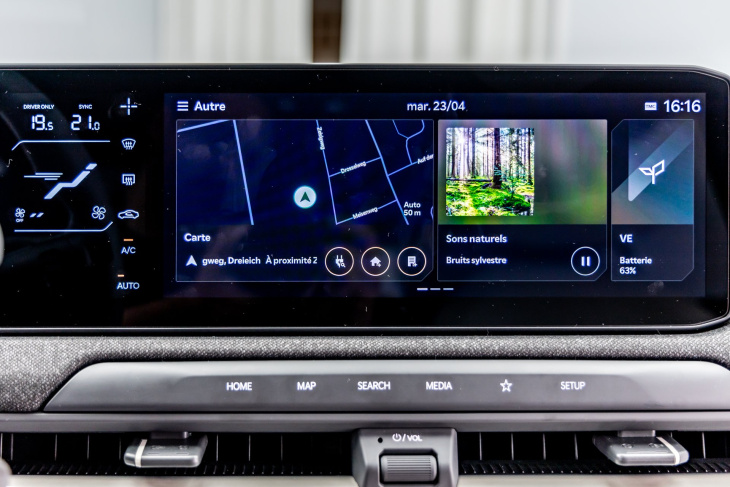 android, on est monté à bord du kia ev3 : une voiture électrique compacte et une autonomie maximale