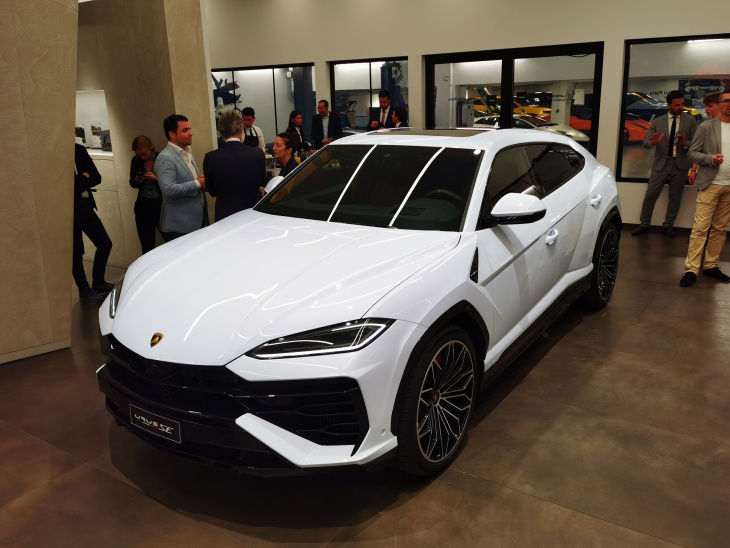 urus, lamborghini, lamborghini urus se hybride rechargeable : 800 ch, 312 km/h, pas de malus, le meilleur des urus ?