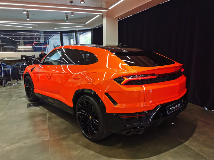 urus, lamborghini, lamborghini urus se hybride rechargeable : 800 ch, 312 km/h, pas de malus, le meilleur des urus ?