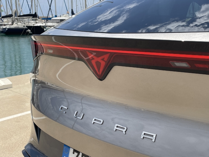 Le Cupra Tavascan, le SUV coupé espagnol qui se prend pour un allemand