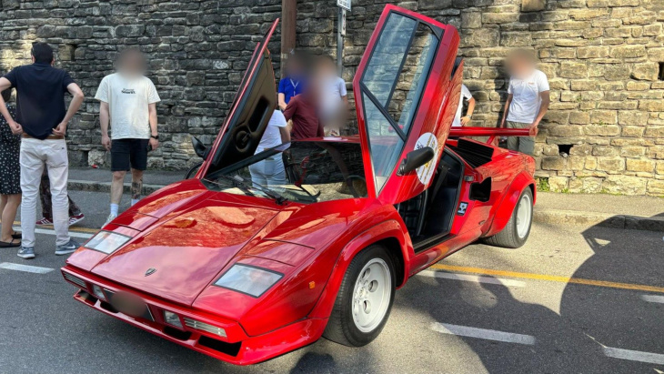 lamborghini countach : les photos d'un bolide pouvant atteindre 290 km/h