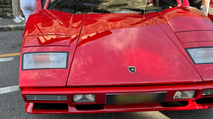 lamborghini countach : les photos d'un bolide pouvant atteindre 290 km/h