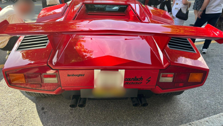 lamborghini countach : les photos d'un bolide pouvant atteindre 290 km/h