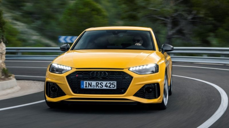 oubliez l’audi rs4 gris nardo, c’est le jaune imola qu’il vous faut