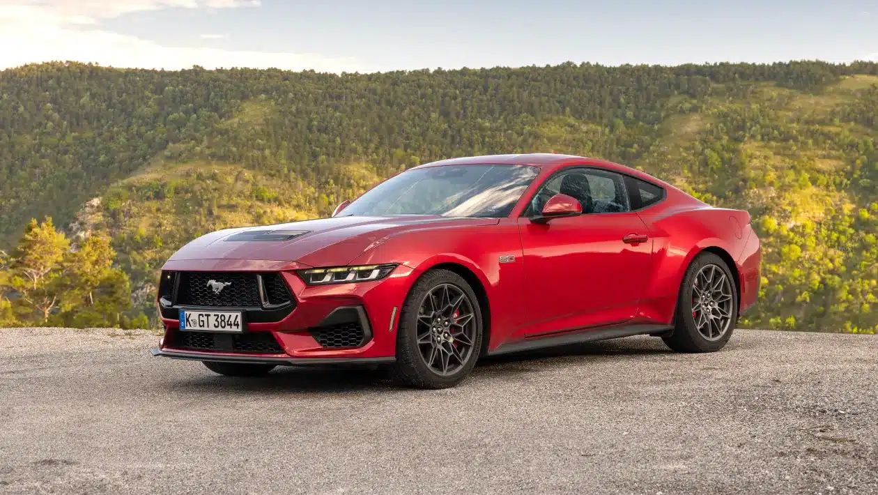 essai ford mustang 7 gt (2024) : la bonne vieille école