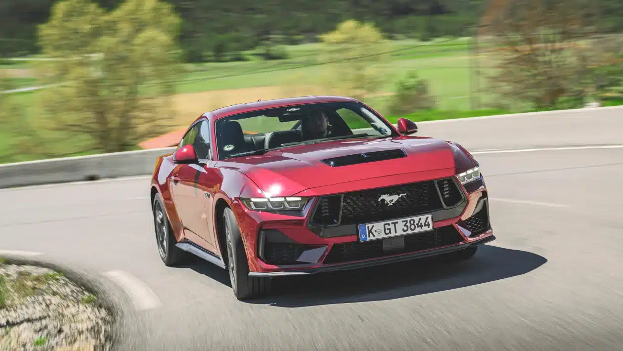 essai ford mustang 7 gt (2024) : la bonne vieille école