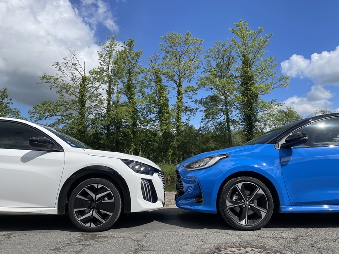 L'hybridation de la Peugeot 208 vaut-elle celle de la Toyota Yaris ?