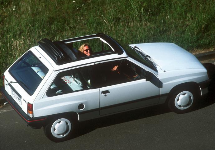 youngtimer, citadines, opel, corsa, auto & tennis – opel corsa « steffi » : l'une des meilleures citadines de tous les temps