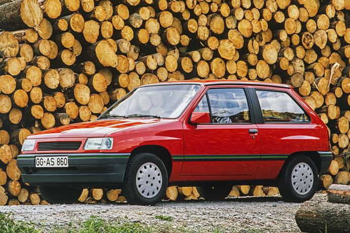 youngtimer, citadines, opel, corsa, auto & tennis – opel corsa « steffi » : l'une des meilleures citadines de tous les temps