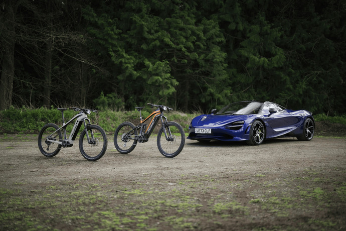 McLaren fait aussi des VTT électriques et ils sont également très performants