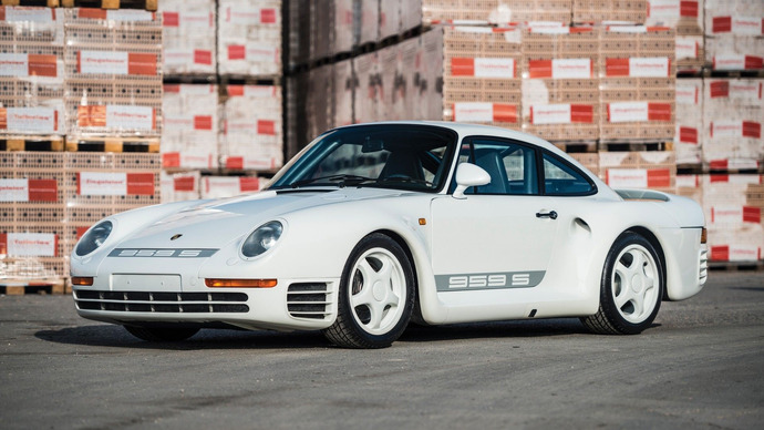 La Porsche 959, i en version S, a détenu le record du monde de vitesse durant 26 ans.