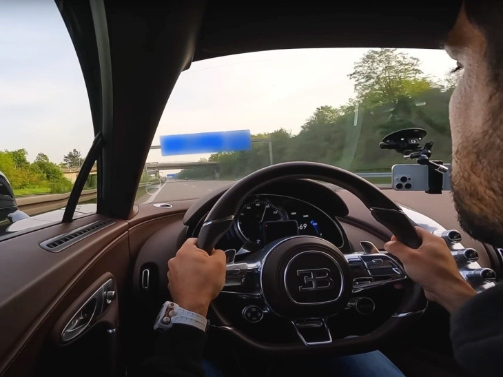 Bugatti Chiron : l'incroyable vidéo d’une pointe à 413 km/h sur autoroute (et avec facilité !)