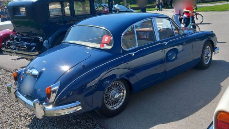 ce bijou a 65 ans : les photos époustouflantes de la jaguar mark ii