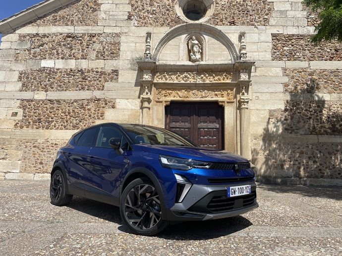 Un lifting et un survêtement Alpine pour le Renault Captur !