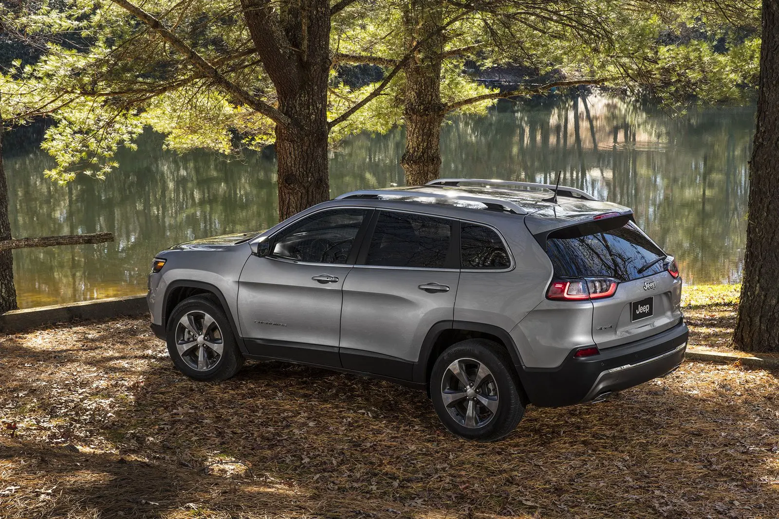 stellantis lancera un tout nouveau jeep cherokee l’an prochain