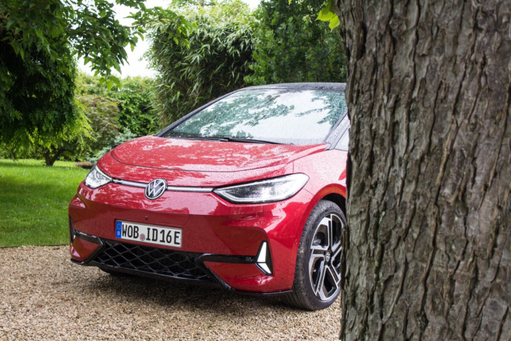 on est montés à bord de la volkswagen id.3 gtx : la voiture électrique la moins chère avec plus de 600 km d’autonomie