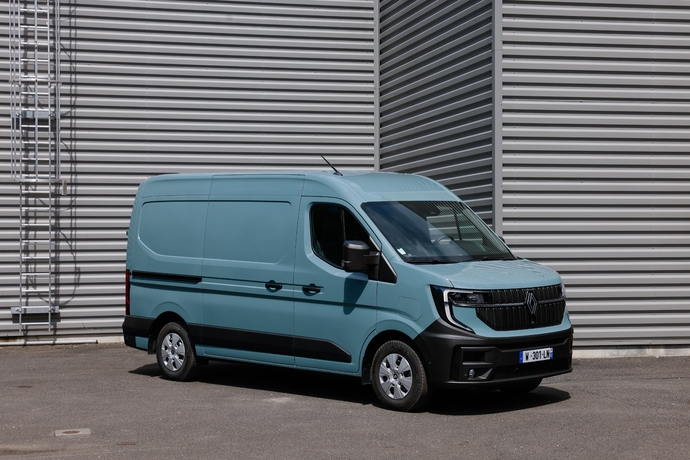 Le Renault Master, maître des grands en électrique et thermique