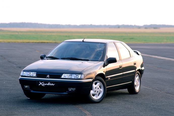 youngtimer, véhicule de collection, berlines, citroën xantia activa : la voiture de papi pressé