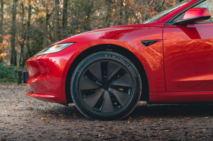 tesla model 3 : cinq raisons de l'adorer... et cinq raisons de la détester