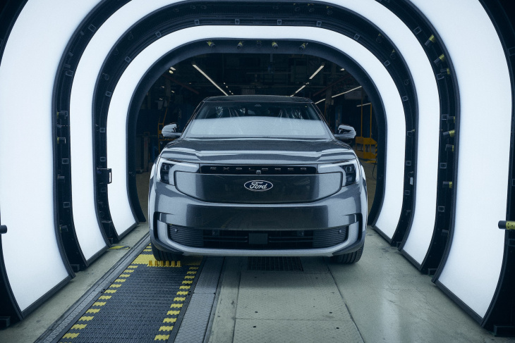 ford explorer : nous avons visité sa première usine européenne dédiée à 100 % aux électriques