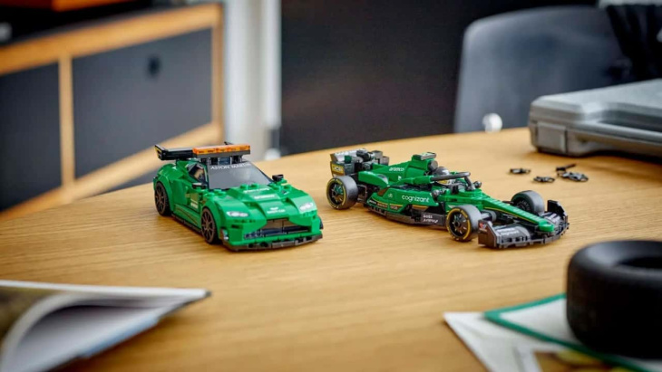 lego dévoile les aston martin amr23 et vantage safety car