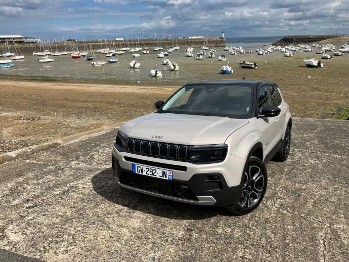 nouveauté, hybrides, jeep, avenger, essai – jeep avenger e-hybrid (2024) : enfin un moteur !