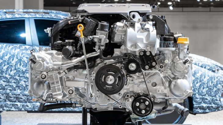 subaru explique en quoi son nouveau moteur hybride boxer est meilleur