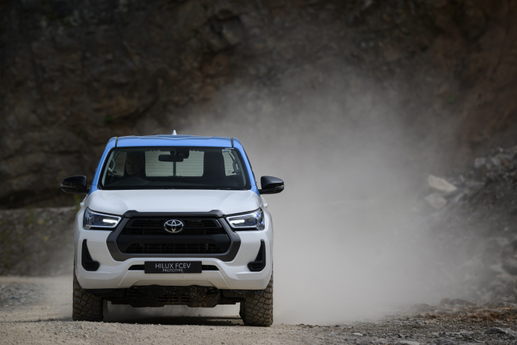 véhicules hydrogène, taux de co2, hilux 4, toyota, hilux, au volant d'un pick-up plus léger que l'air : le toyota hilux à hydrogène