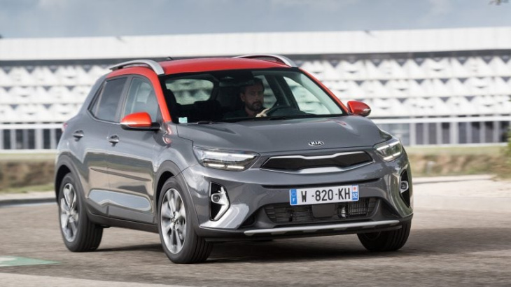 stonic, 7 ans après, le suv kia stonic a-t-il une petite chance d'exister face au renault captur ?