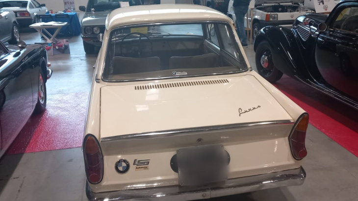 elle ressemble à une nsu prinz mais c'est une bmw : les photos de la 700 ls luxus