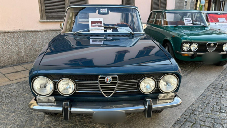 confort et puissance : les photos d'une splendide alfa romeo 1750