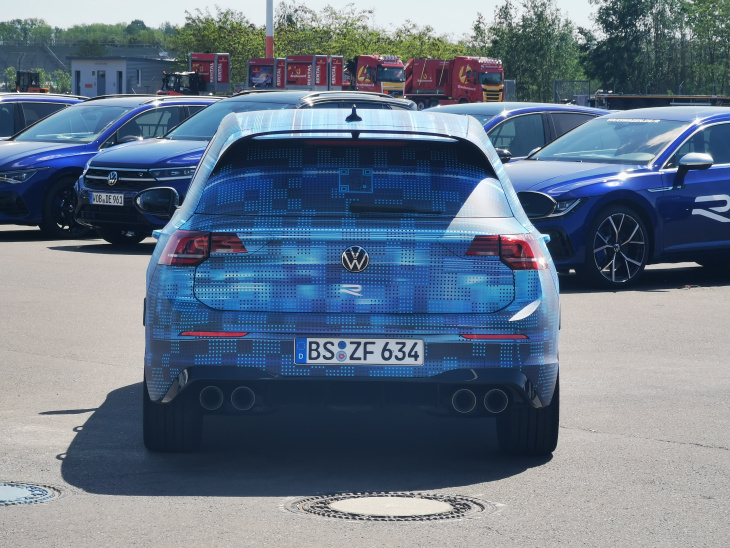 golf 8 r, volkswagen, golf, nous avons pris en main la volkswagen golf r restylée : elle change peu, mais en mieux