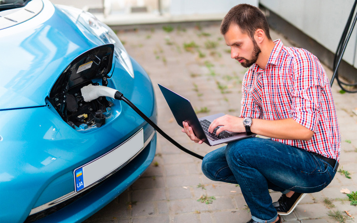 le prix des voitures électriques d’occasion dégringole, c’est le moment d’abandonner le thermique