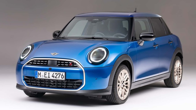 La nouvelle Mini à cinq portes mesure 4,04 mètres de long.