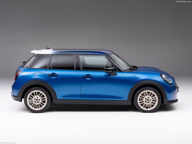 nouvelle mini cooper 2024 : le retour des modèles cinq portes