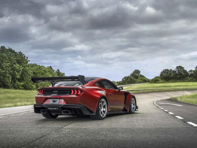 série spéciale, sportives, ford, mustang, la ford mustang gtd carbon series débarque, et elle voit rouge !