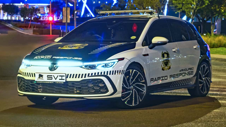 cette volkswagen golf gti blindée peut résister à des balles d'ak-47