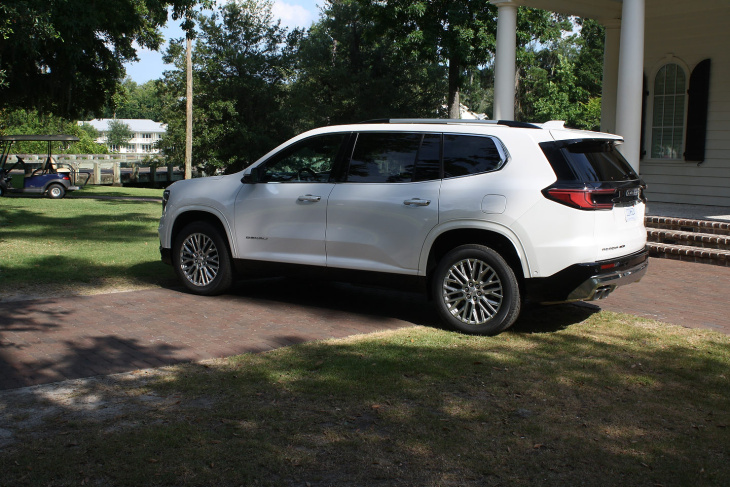 premier essai routier gmc acadia 2024: second souffle