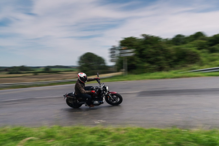 test bmw r12 nine t : 4 raisons qui en font une mauvaise idée pour débuter en a2 ?