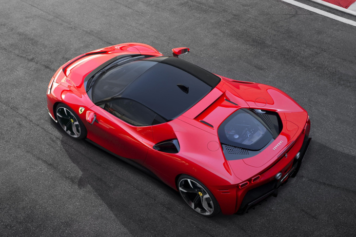 voici la solution de ferrari pour ne pas rendre obsolètes ses voitures électriques au bout de 16 ans