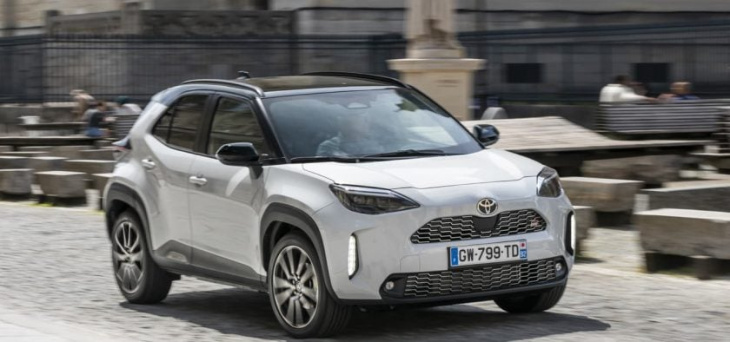 toyota, yaris cross, toyota yaris cross hybride : faut-il vraiment acheter le nouveau moteur 130 ch ?