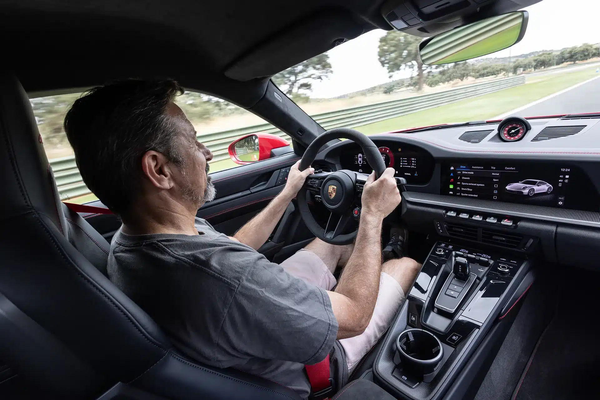 essai porsche 911 gts t-hybrid (2024) : révolution masquée