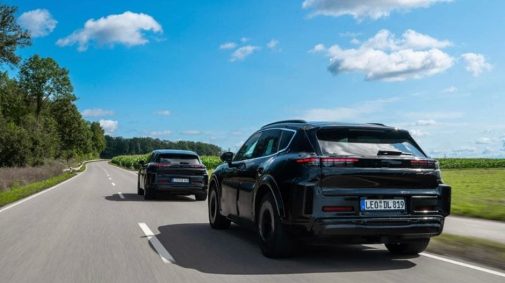 nouvelles photos du futur porsche cayenne électrique, le v8 biturbo conservé sur l'actuel