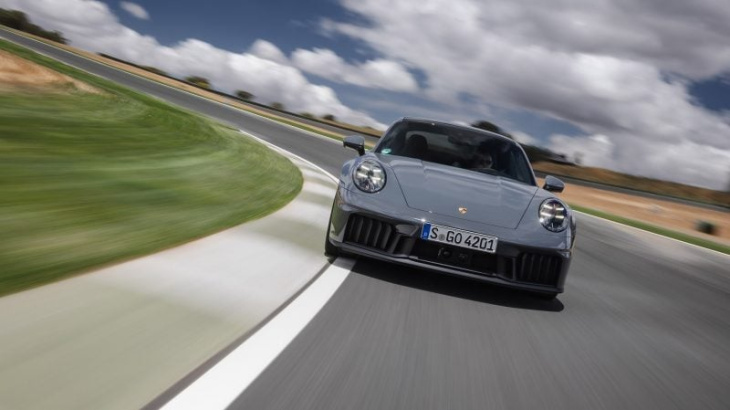 porsche, pourquoi la nouvelle porsche 911 hybride pose problème à certains ingénieurs